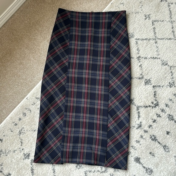 FREE PEOPLE tartan plaid 3/4 length skirt with side slit. Size 2 - Picture 1 of 6